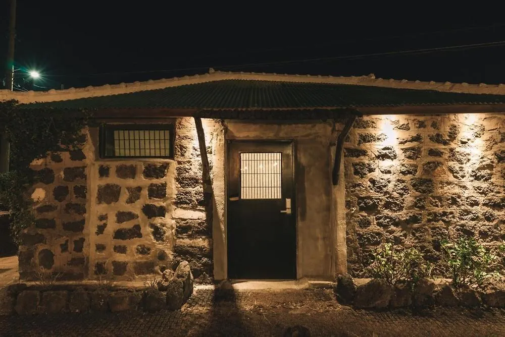 Jeju Dokchae Pension Doldam House Batdam Branch 0*,  South Korea