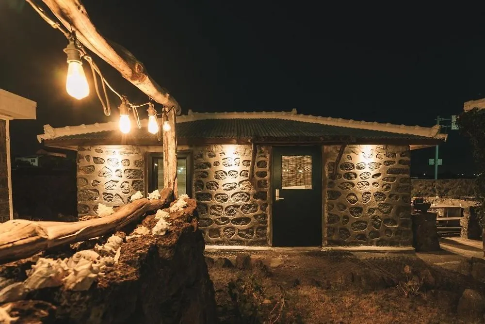 Jeju Dokchae Pension Doldam House Batdam Branch 0*,